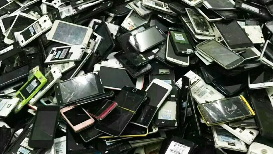 鋁創(chuàng)新紀(jì)元 – 也許，我們?cè)粤硪环N方式握過(guò)手3.jpg